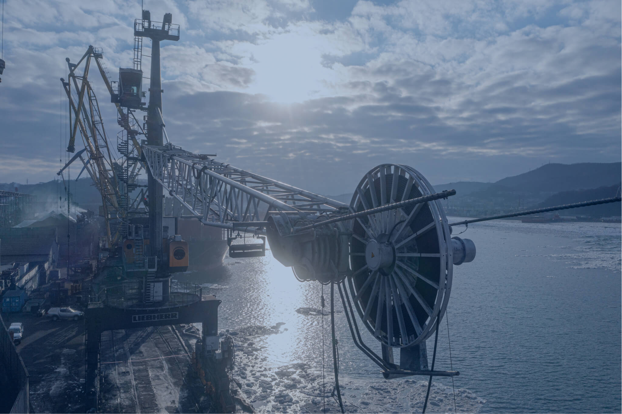 New Liebherr LPS 280 crane